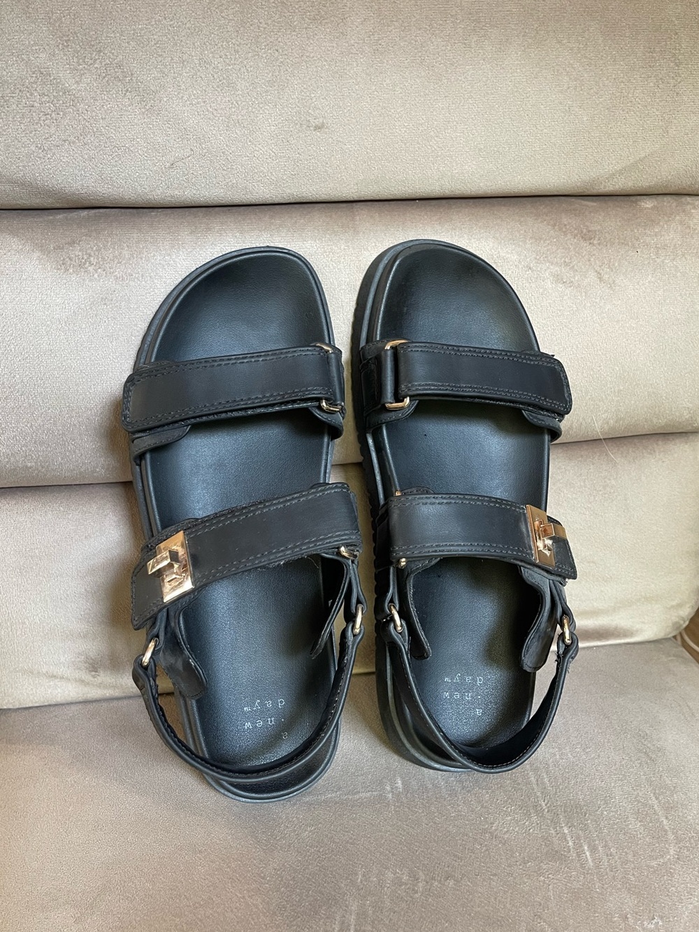 Target Black Sandles